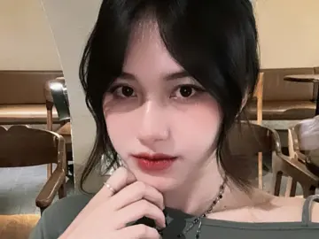 Lilayla22  live sex cam