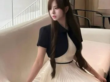 Minaa102  live sex cam