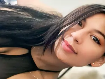 YasmineD749  live sex cam