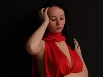 EliseOgden  live sex cam