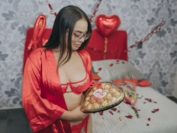 AliPetite18  live sex cam
