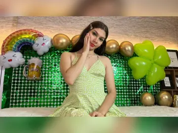 EmilyCroft  live sex cam