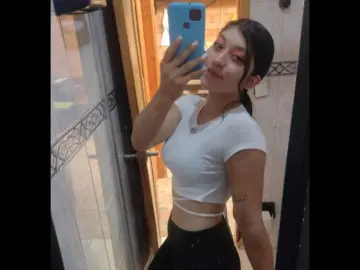 RosaAura69  live sex cam