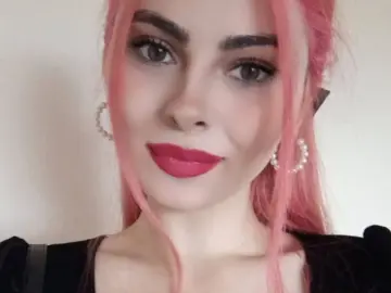 Runaxo  live sex cam