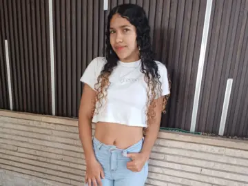 LilyFlower  live sex cam