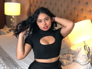 NicoleSmiith  live sex cam