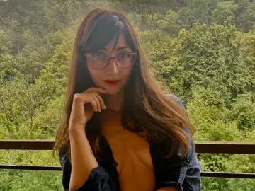 SarraJoyX  live sex cam