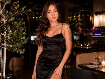 Lily_West  live sex cam