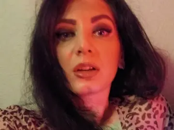 OPHYRA  live sex cam