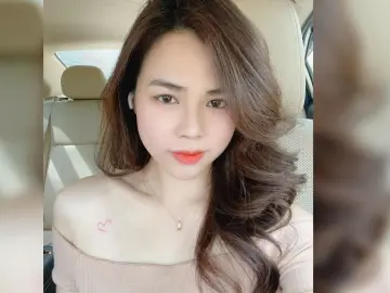 Lily68  live sex cam