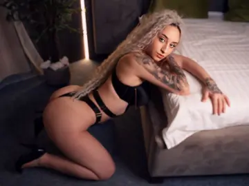 SpicyBlake  live sex cam