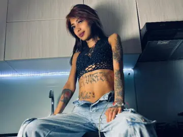 Karlas69  live sex cam