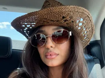 YasminHart  live sex cam