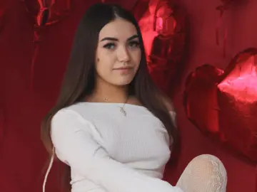 LucyBarnes  live sex cam