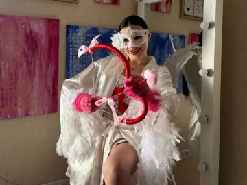 MoonriseGoddess1  live sex cam