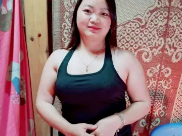 Maria92  live sex cam