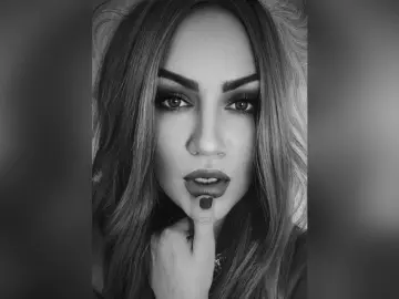 SerafimaArt  live sex cam