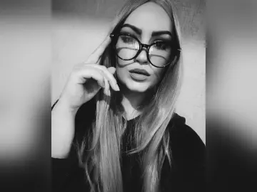 SerafimaArt  live sex cam