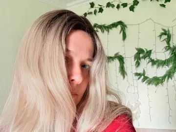Alice555  live sex cam