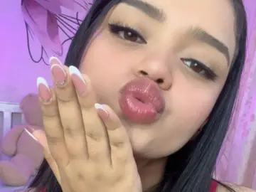 Lucianamml  live sex cam