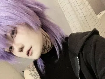 GothXXXRaven  live sex cam