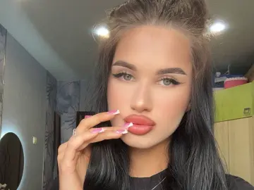 SugarLipsX  live sex cam