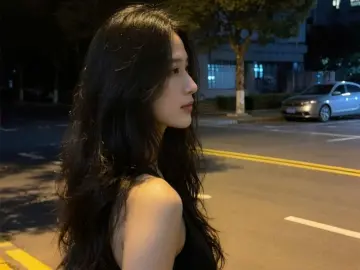 Jenniferr90  live sex cam