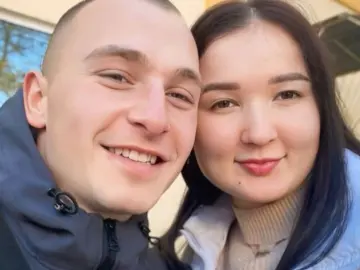 ErnestAndCamille  live sex cam