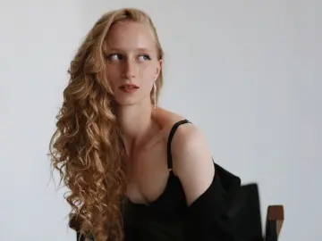 SkyLeon  live sex cam