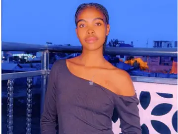 Creamy_pussiey  live sex cam