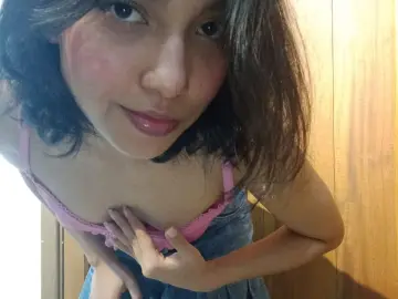Tiny_Rose  live sex cam