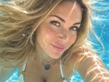 Ellisagirl  live sex cam