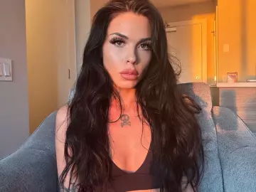 Nattythebaddie  live sex cam