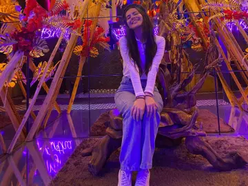 EmilyBuu  live sex cam