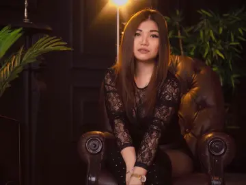 BriannaMenson1  live sex cam