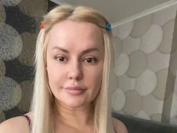 CrystalMoonsx  live sex cam