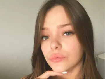 Anutka  live sex cam