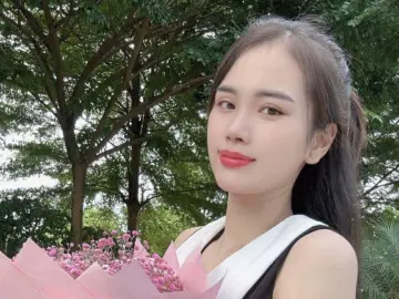 Lassyy69  live sex cam