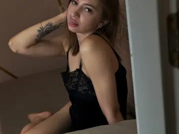 StrongLadyXXX  live sex cam