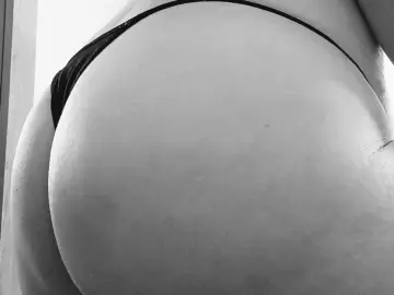 GinnaGrece  live sex cam