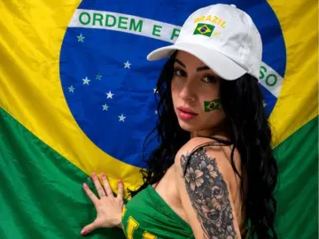 SelenaBell  live sex cam