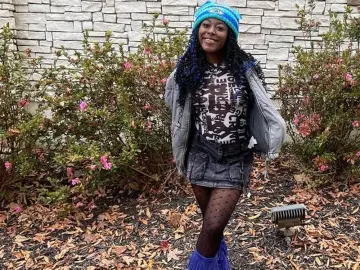 ChewMeTrauma6  live sex cam