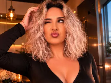 LaylaBlake  live sex cam