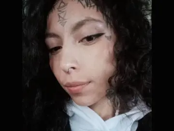 MissLaurie  live sex cam