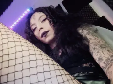 MissLaurie  live sex cam