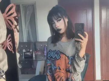 Moon_storm  live sex cam