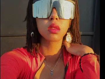 GeishaLovemore  live sex cam