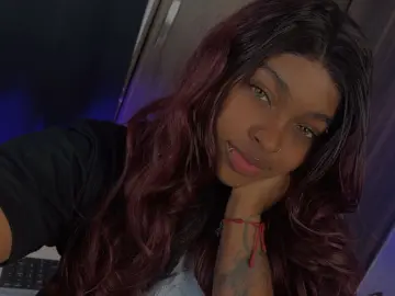 Taurussfaiiry  live sex cam