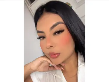 Kisy_Bella  live sex cam