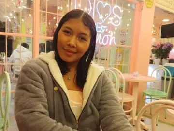 Cherry_Rouss  live sex cam